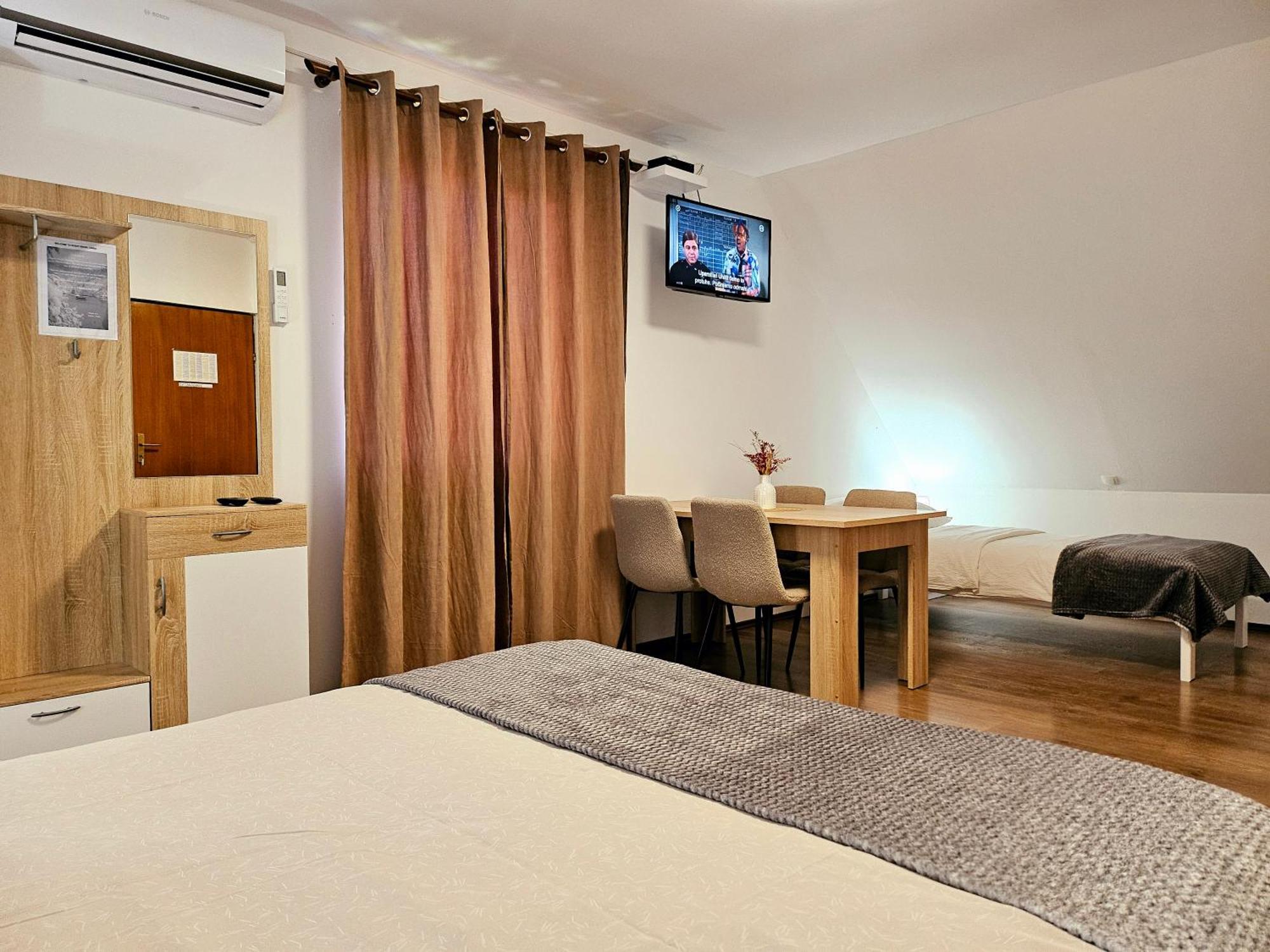 Guest House Lisina Poljanak Esterno foto